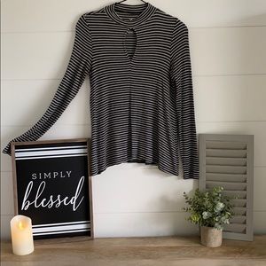 American Eagle Striped Long Sleeved Shirt